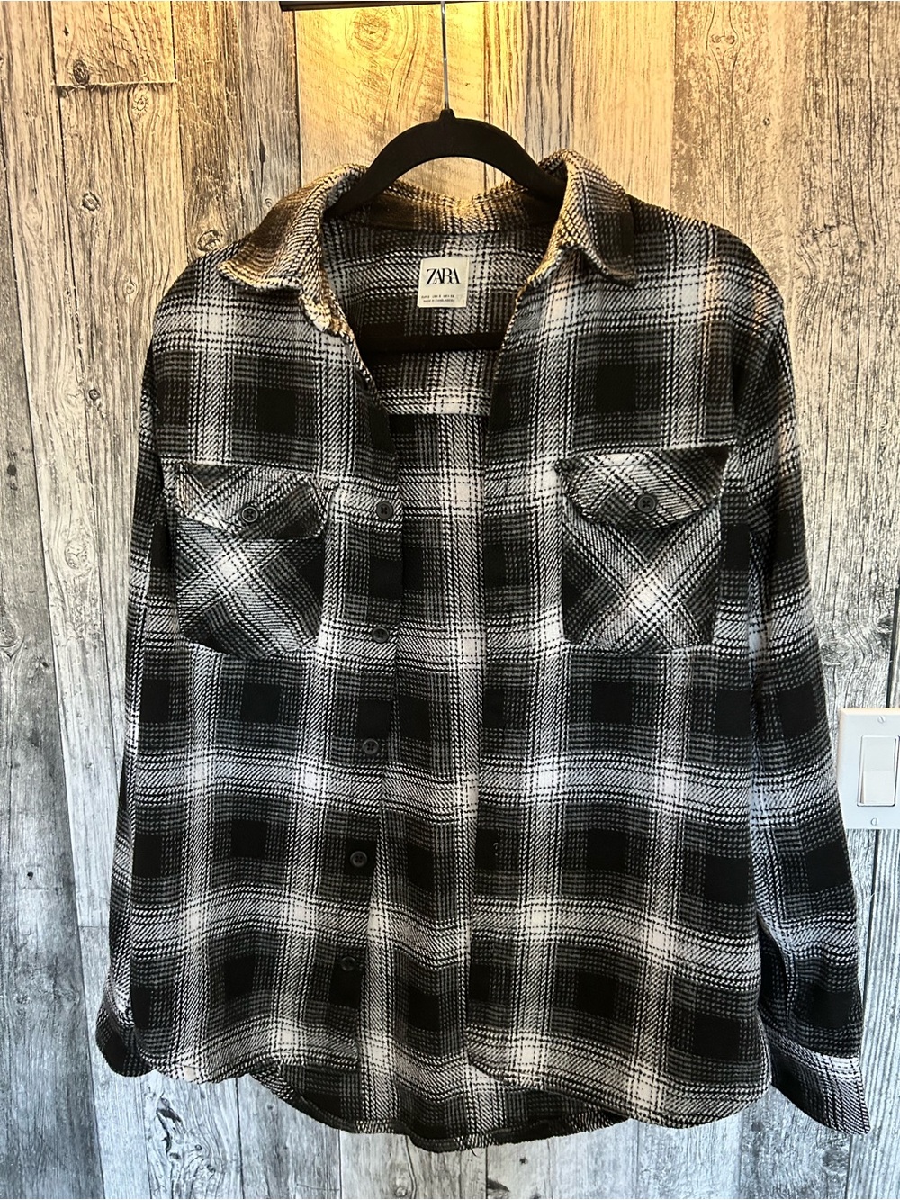 Zara Black & White Plaid Casual Button-Down Shirt